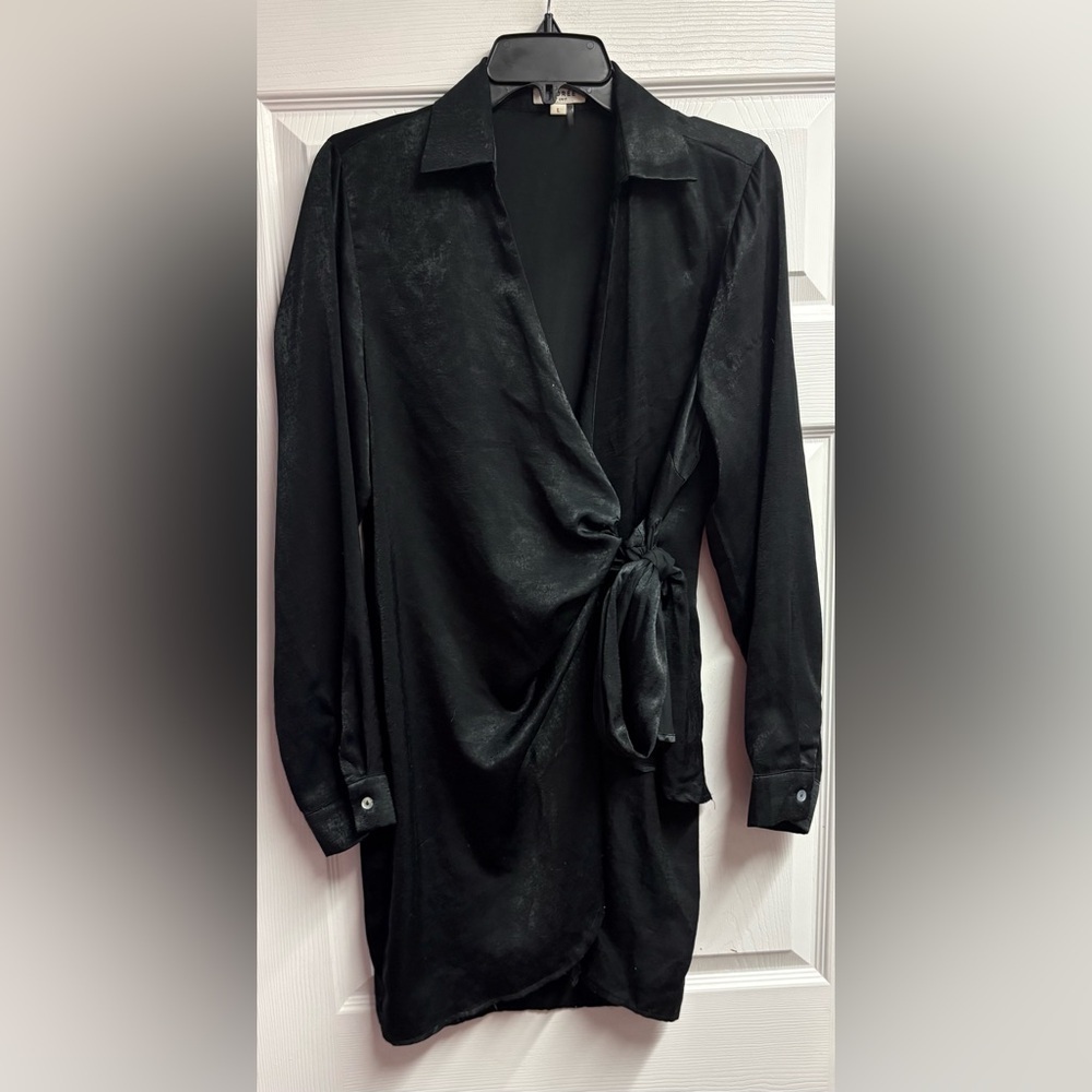 Andree Unit Boutique Silky Wrap Dress Size Large